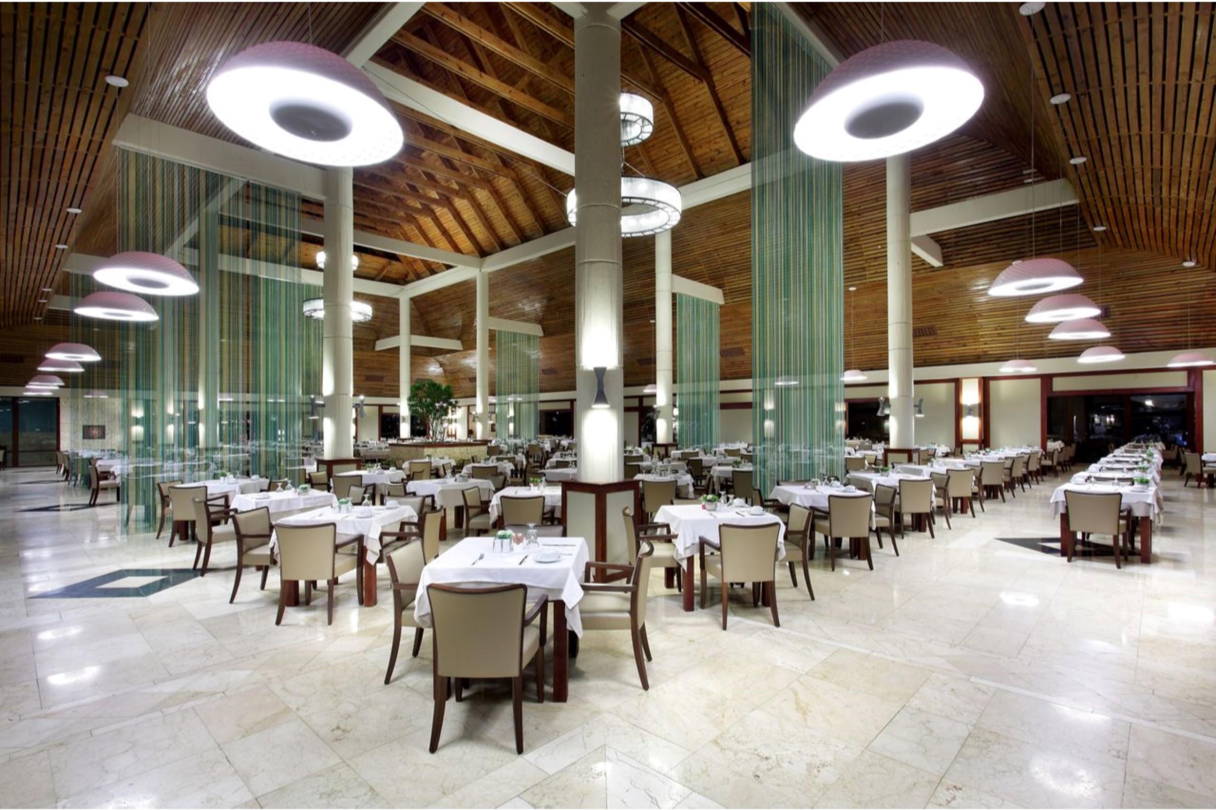 Grand Palladium Palace Resort Spa & Casino Пунта Кана Екстериор снимка